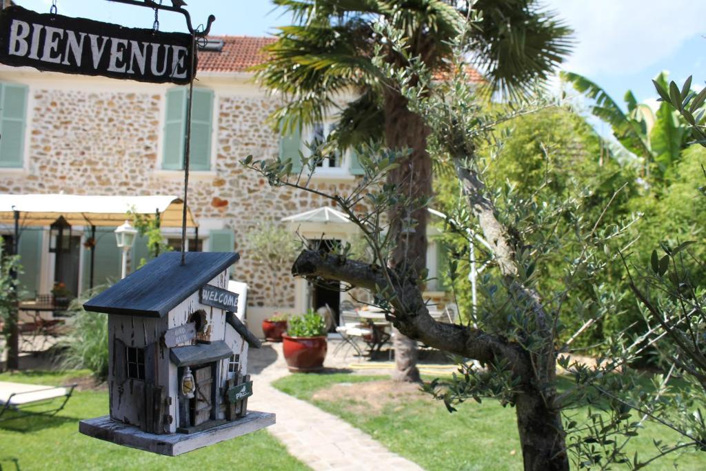 Gites Le Petit Nailly Magny-les-Hameaux Ngoại thất bức ảnh